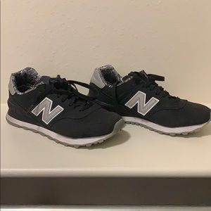 Women’s New Balance 574 sneakers. Size 8